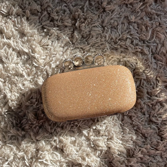 Gold sequinned clutch/minaudière - Picture 3 of 3